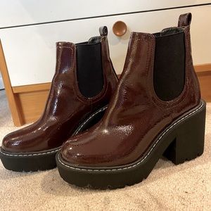 Burgundy, chunky, ankle length boots. Size 7.5, Forever 21, great condition
